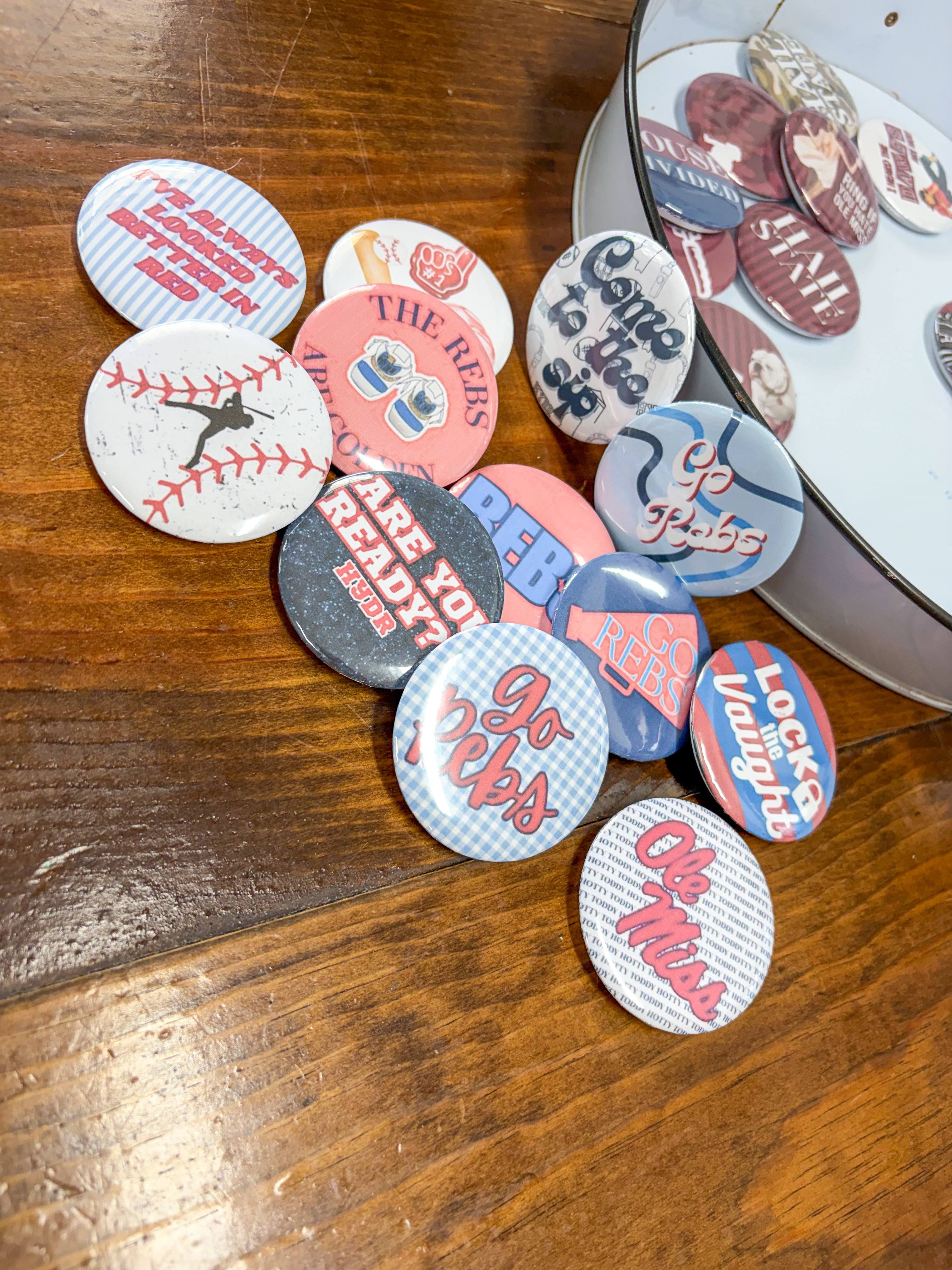 Ole Miss Buttons